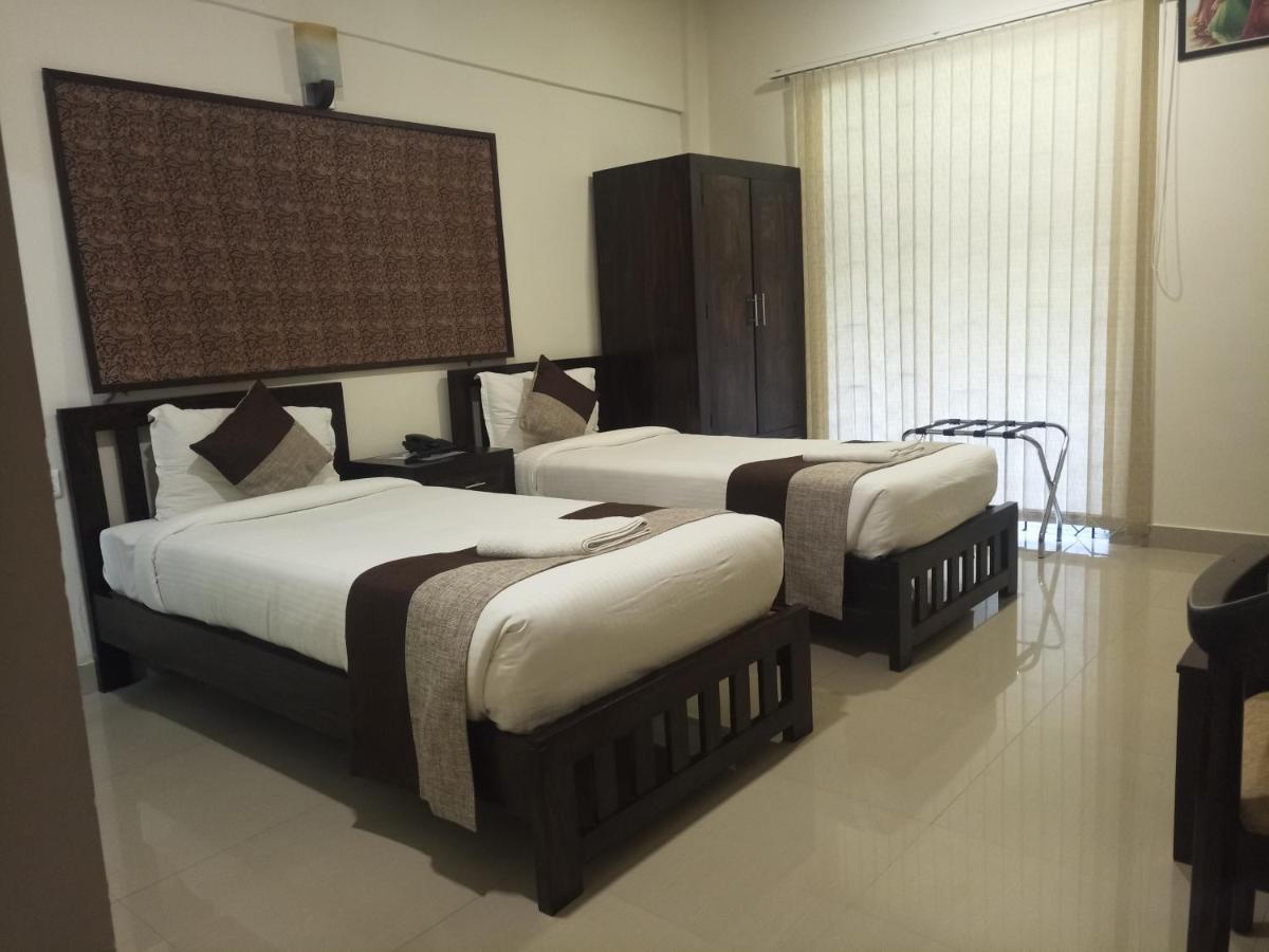 Le Noor Hotel Kochi Exterior photo