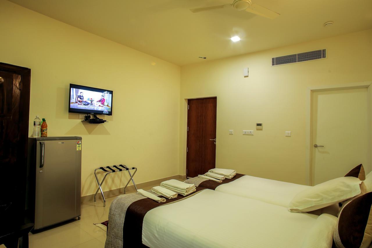 Le Noor Hotel Kochi Exterior photo