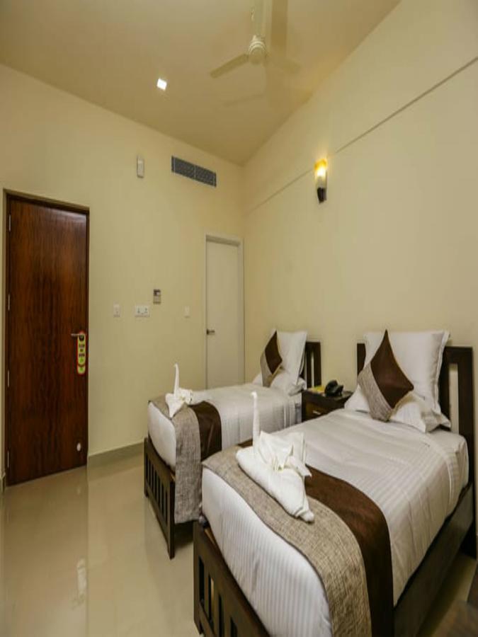 Le Noor Hotel Kochi Exterior photo